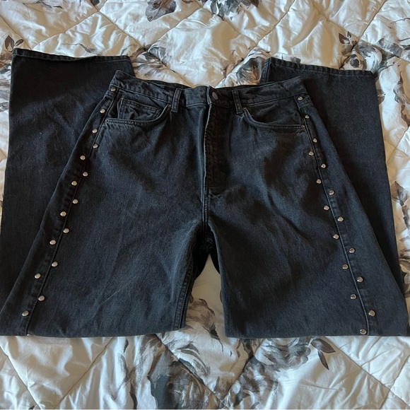 NWOT Reformation Cary Jeans - Studded Black wash with ankle slit - Picture 2 of 7